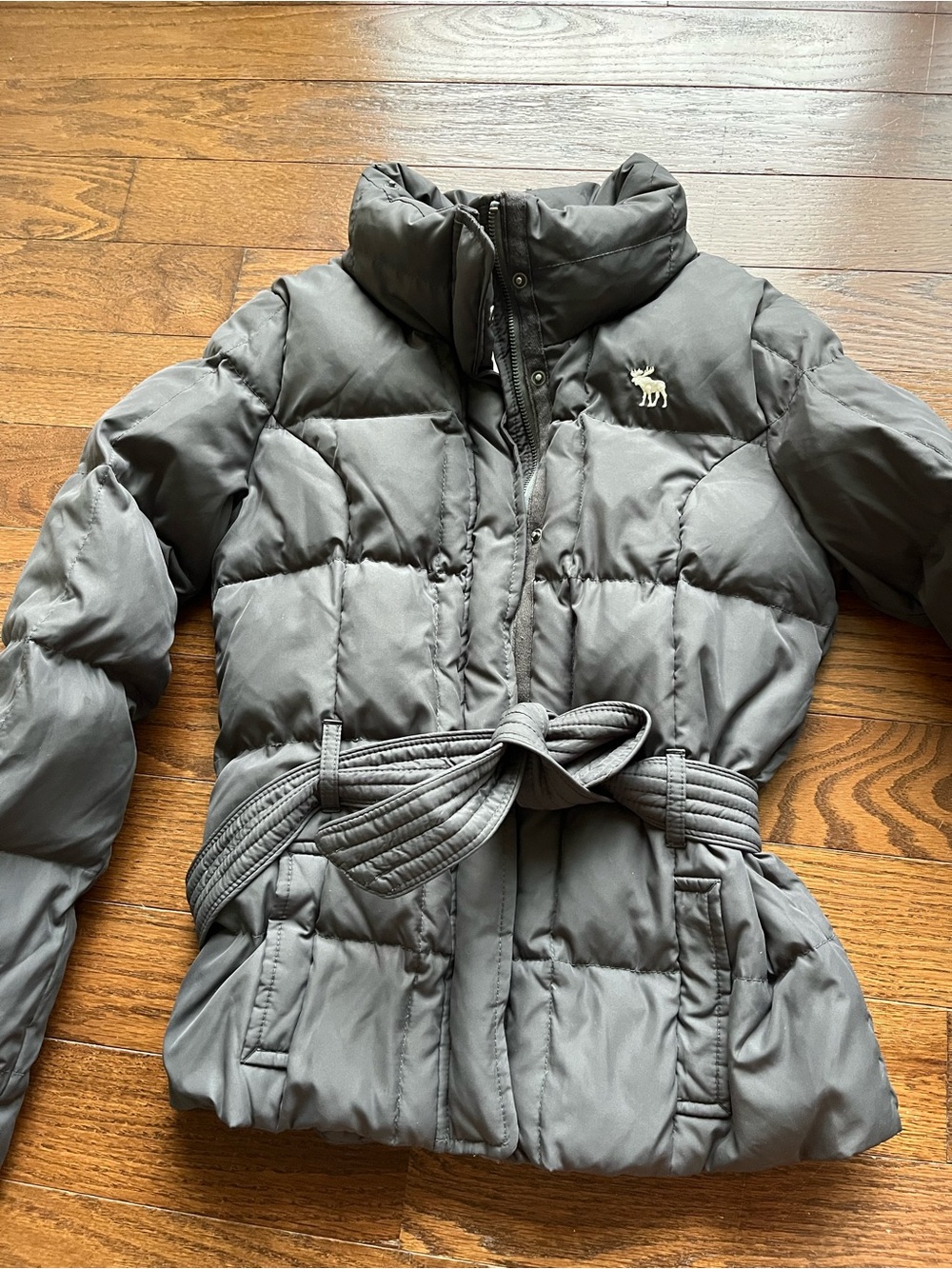 Abercrombie & Fitch Charcoal Puffer Jacket with Plaid Lining